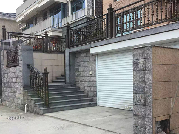 梓钢栏杆建设