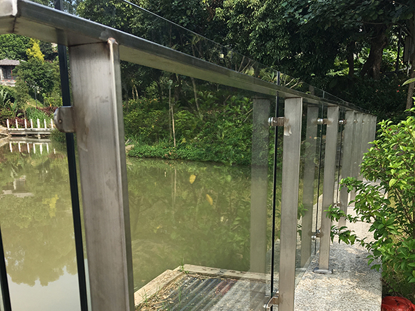 锌钢阳台护栏